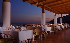 إيكوتيل دهب باى فيو ريزورت